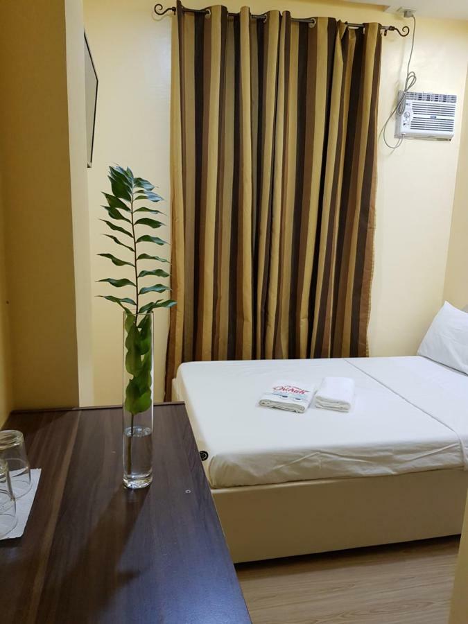 B&S Orchids Suites Hotel Dipolog Eksteriør billede